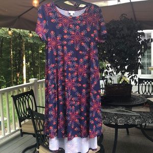NWOT Lularoe Carly Super soft